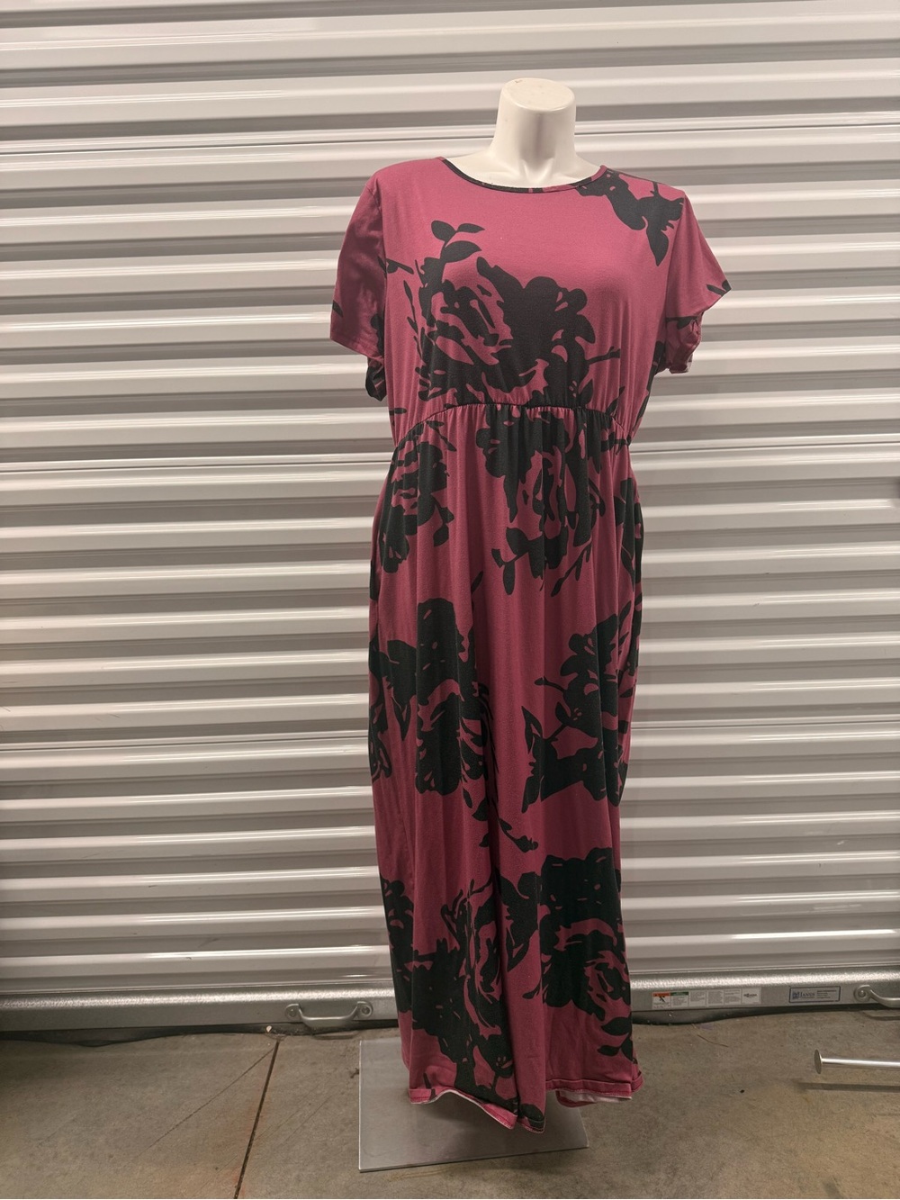 Women's Mauve Floral Maxi Dress with Black Print